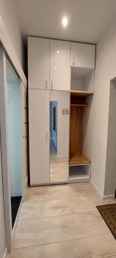 Apartament W Centrum Nysa Bagian luar foto